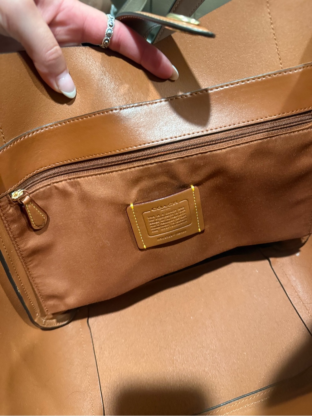 Coach Hadley Turnlock Tote - Picture 4 of 6